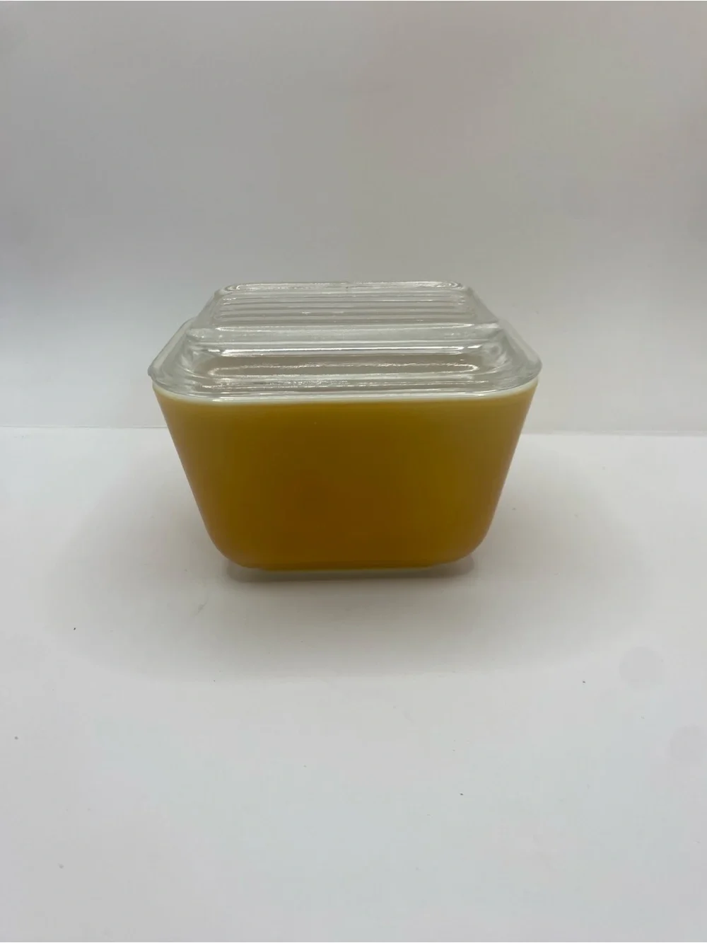 Vintage Pyrex 1 1/2 Cup Small Caramel Color Refrigerator Dish Clear Glass Lid
